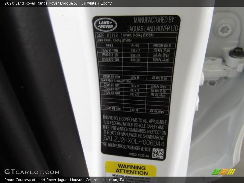 Fuji White / Ebony 2020 Land Rover Range Rover Evoque S