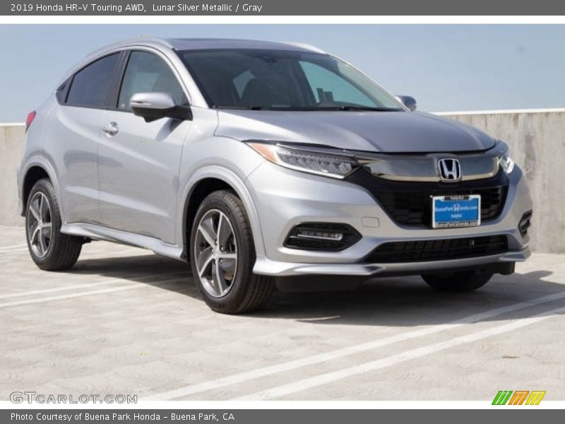 Front 3/4 View of 2019 HR-V Touring AWD