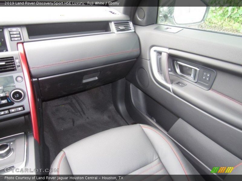 Fuji White / Ebony 2019 Land Rover Discovery Sport HSE Luxury