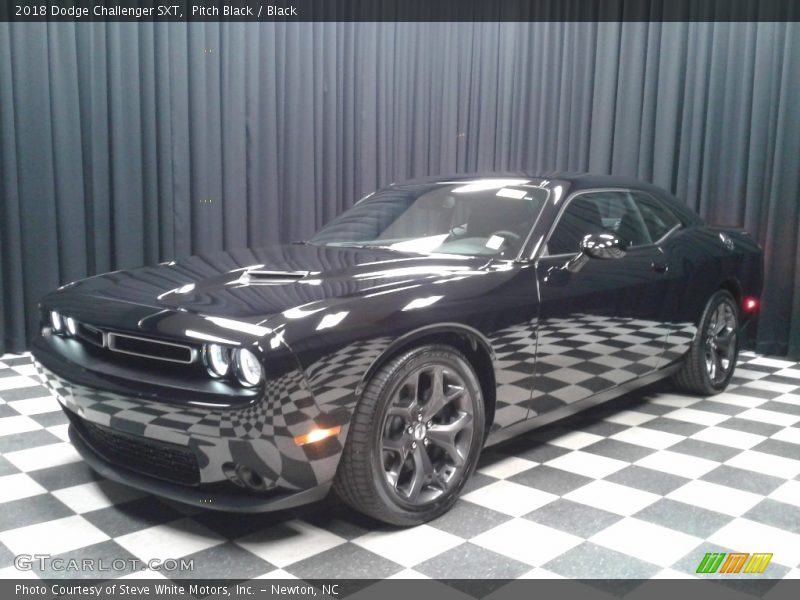 Pitch Black / Black 2018 Dodge Challenger SXT