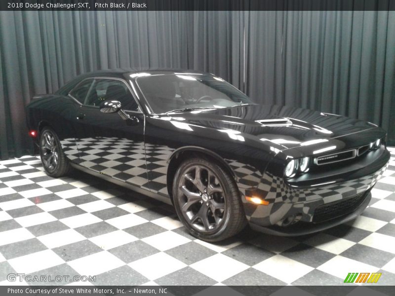 Pitch Black / Black 2018 Dodge Challenger SXT