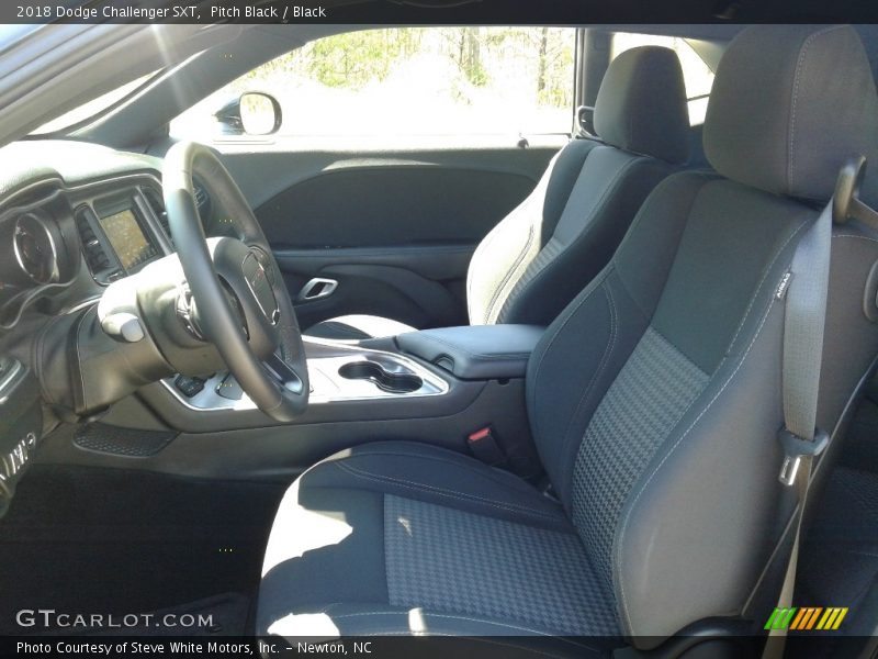Pitch Black / Black 2018 Dodge Challenger SXT
