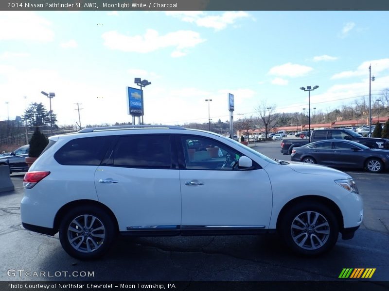 Moonlight White / Charcoal 2014 Nissan Pathfinder SL AWD