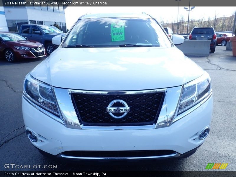 Moonlight White / Charcoal 2014 Nissan Pathfinder SL AWD