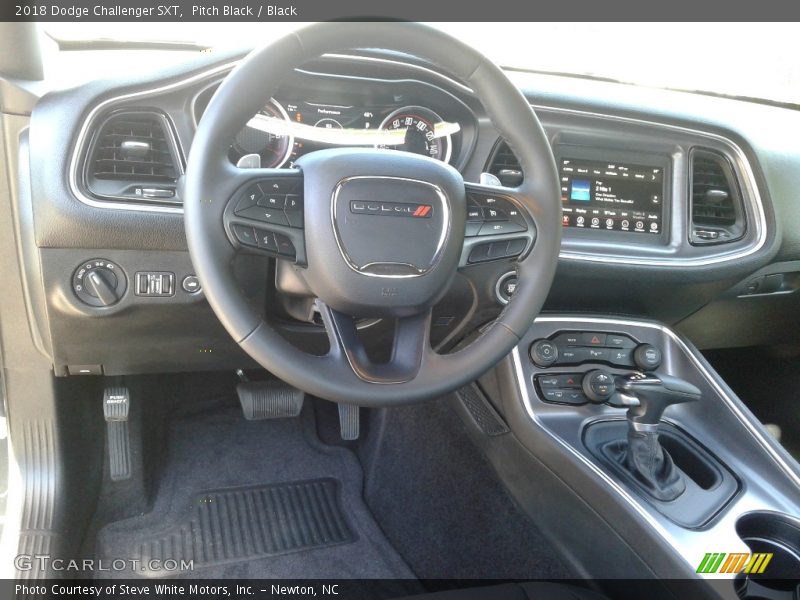 Pitch Black / Black 2018 Dodge Challenger SXT