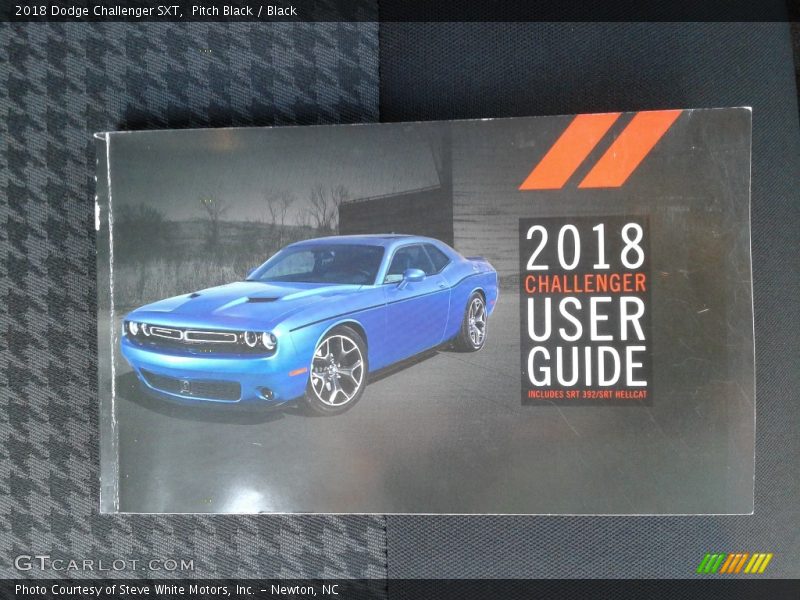 Pitch Black / Black 2018 Dodge Challenger SXT