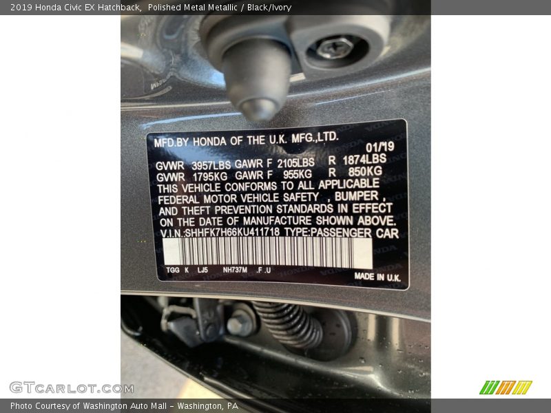 Polished Metal Metallic / Black/Ivory 2019 Honda Civic EX Hatchback
