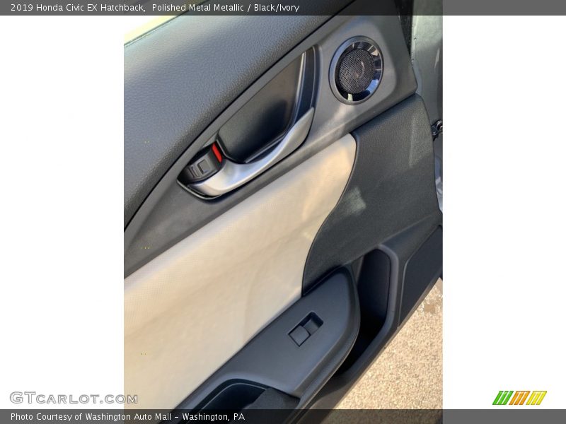 Polished Metal Metallic / Black/Ivory 2019 Honda Civic EX Hatchback