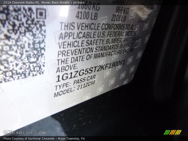 Mosaic Black Metallic / Jet Black 2019 Chevrolet Malibu RS