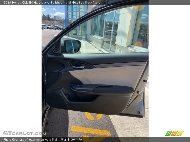 Polished Metal Metallic / Black/Ivory 2019 Honda Civic EX Hatchback