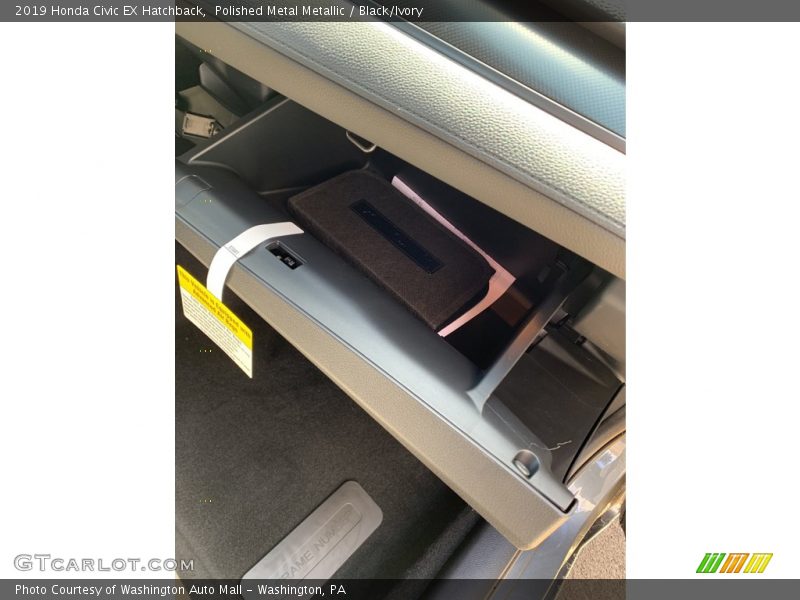 Polished Metal Metallic / Black/Ivory 2019 Honda Civic EX Hatchback