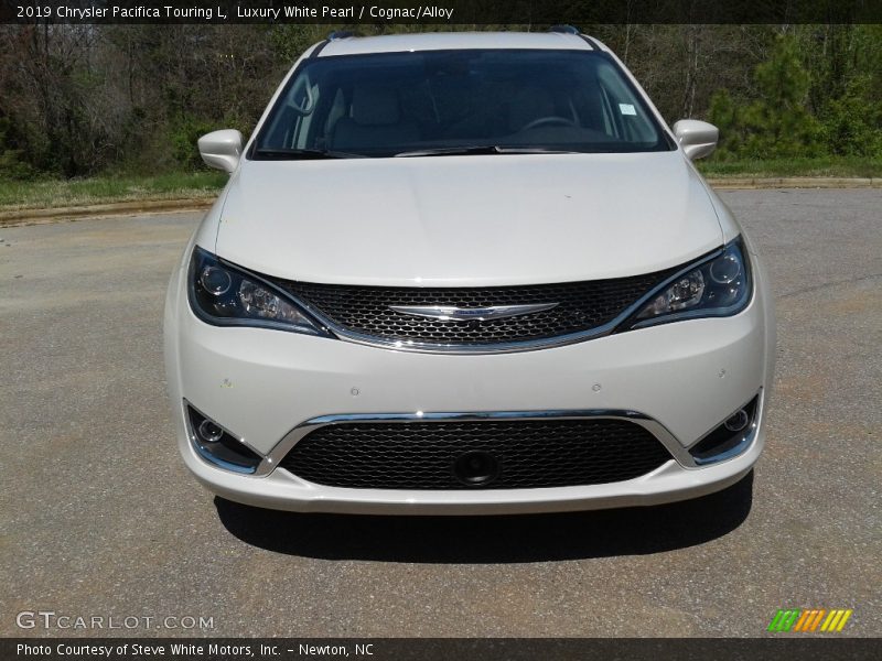 Luxury White Pearl / Cognac/Alloy 2019 Chrysler Pacifica Touring L