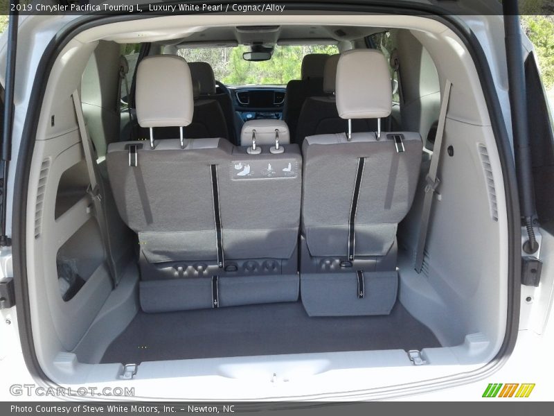 Luxury White Pearl / Cognac/Alloy 2019 Chrysler Pacifica Touring L