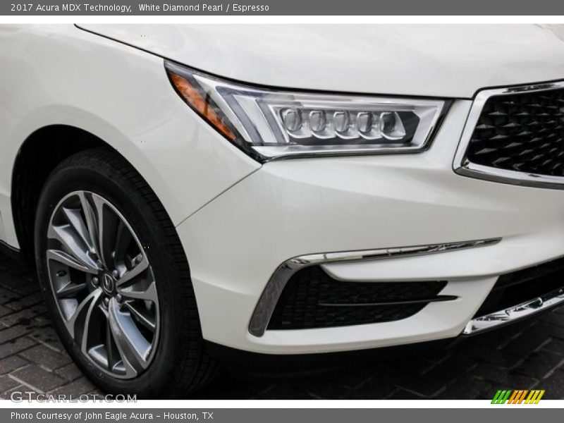 White Diamond Pearl / Espresso 2017 Acura MDX Technology