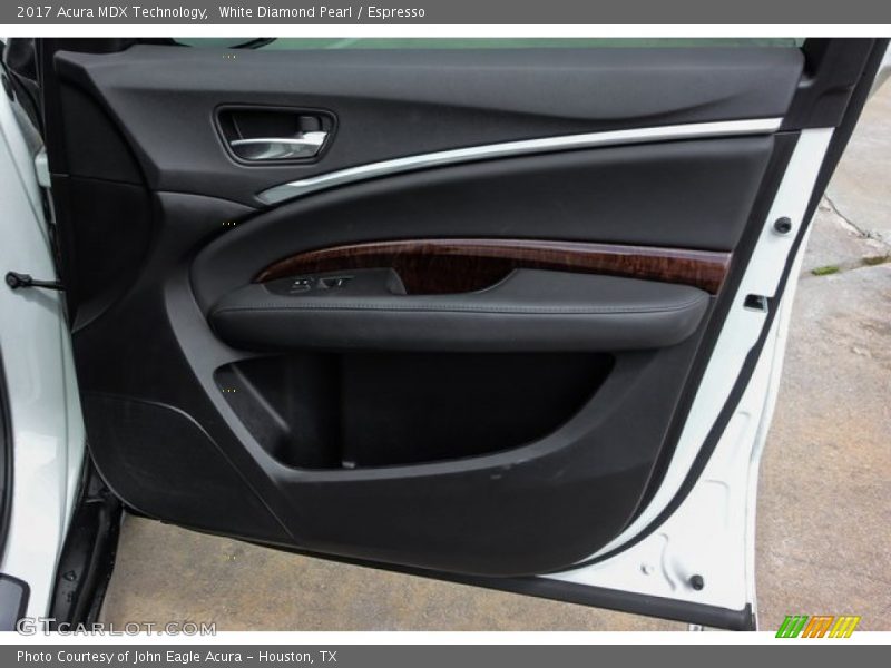 White Diamond Pearl / Espresso 2017 Acura MDX Technology