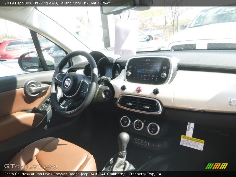 Milano Ivory Tri-Coat / Brown 2019 Fiat 500X Trekking AWD