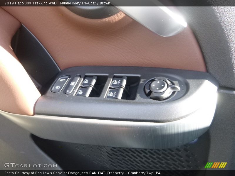 Milano Ivory Tri-Coat / Brown 2019 Fiat 500X Trekking AWD