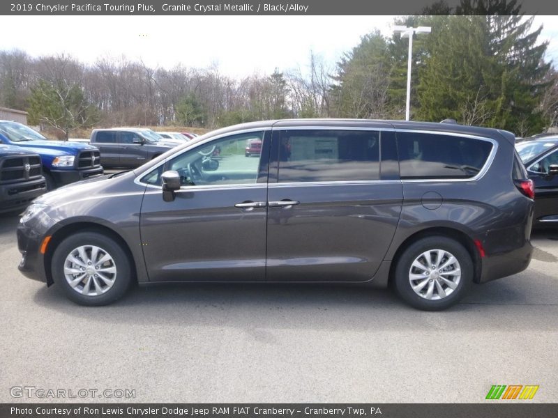 Granite Crystal Metallic / Black/Alloy 2019 Chrysler Pacifica Touring Plus