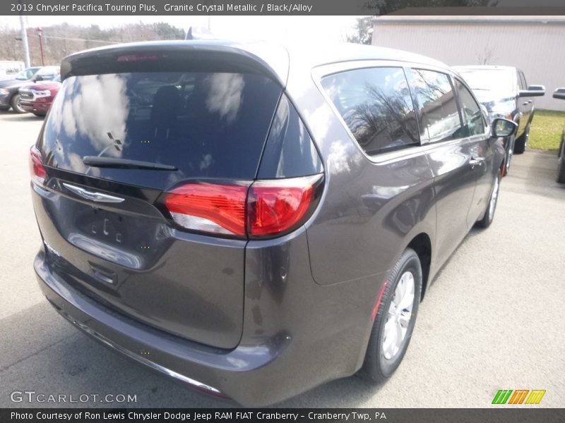 Granite Crystal Metallic / Black/Alloy 2019 Chrysler Pacifica Touring Plus