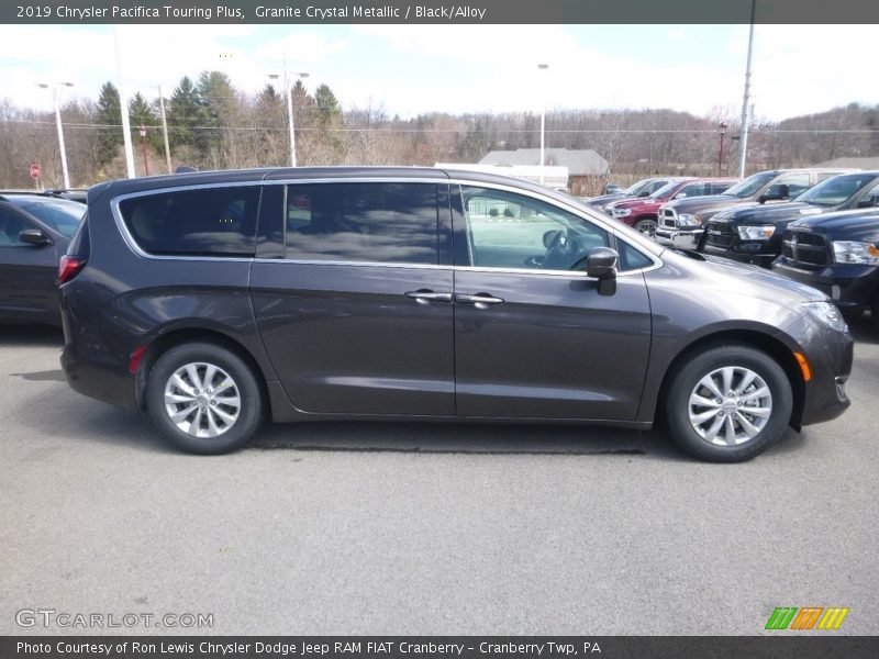 Granite Crystal Metallic / Black/Alloy 2019 Chrysler Pacifica Touring Plus