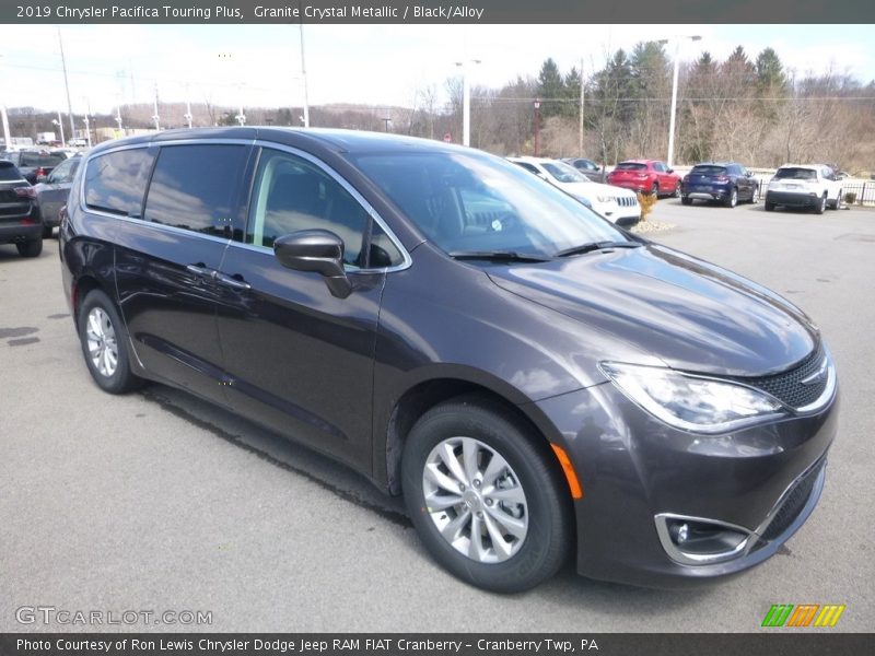 Granite Crystal Metallic / Black/Alloy 2019 Chrysler Pacifica Touring Plus