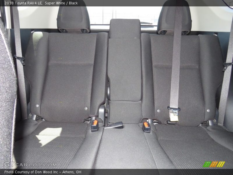 Super White / Black 2018 Toyota RAV4 LE