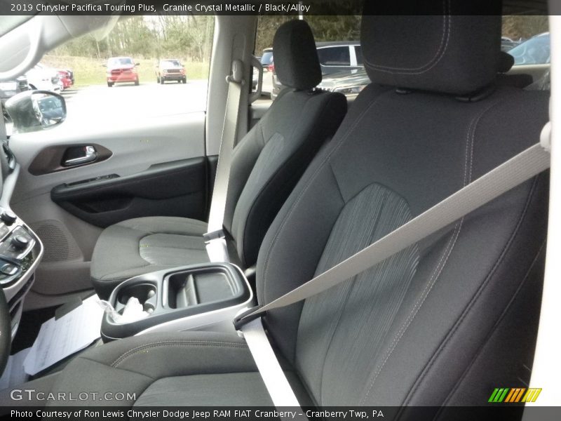 Granite Crystal Metallic / Black/Alloy 2019 Chrysler Pacifica Touring Plus