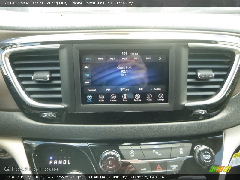 Granite Crystal Metallic / Black/Alloy 2019 Chrysler Pacifica Touring Plus