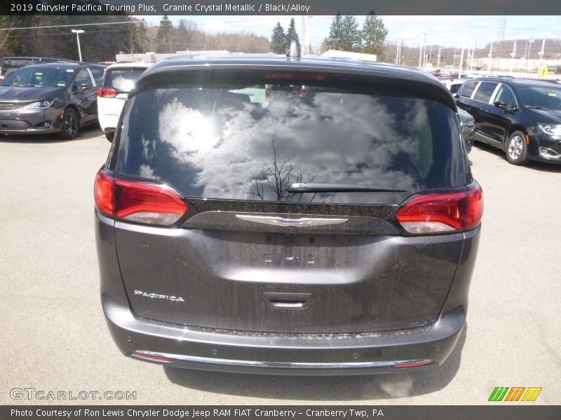 Granite Crystal Metallic / Black/Alloy 2019 Chrysler Pacifica Touring Plus