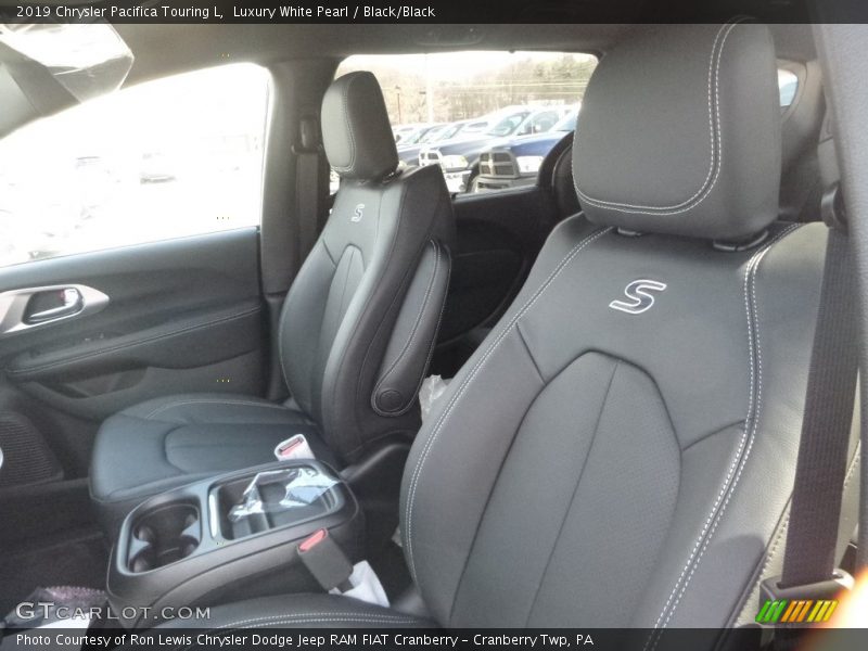 Front Seat of 2019 Pacifica Touring L