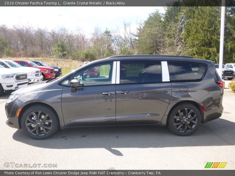 Granite Crystal Metallic / Black/Alloy 2019 Chrysler Pacifica Touring L