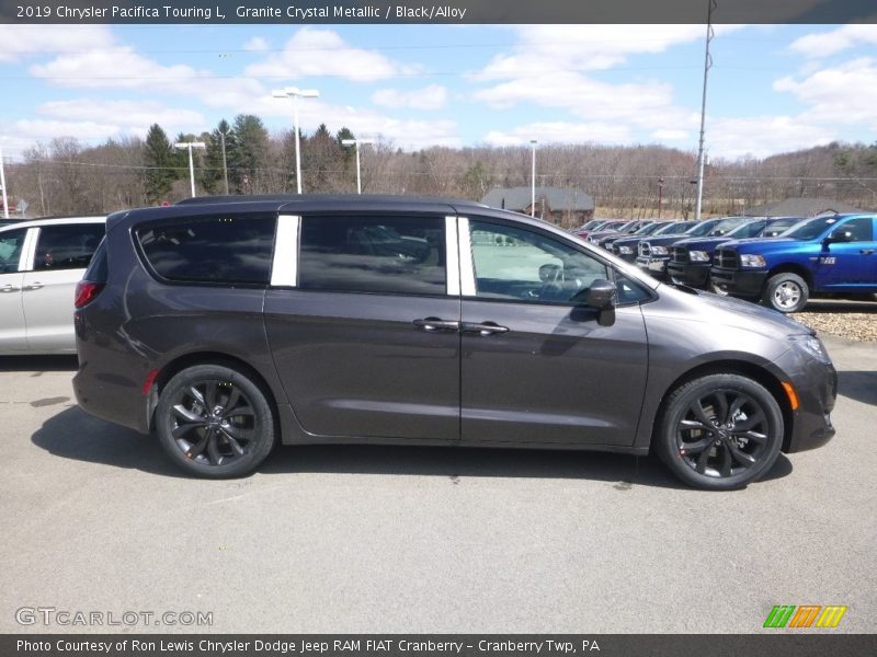 Granite Crystal Metallic / Black/Alloy 2019 Chrysler Pacifica Touring L
