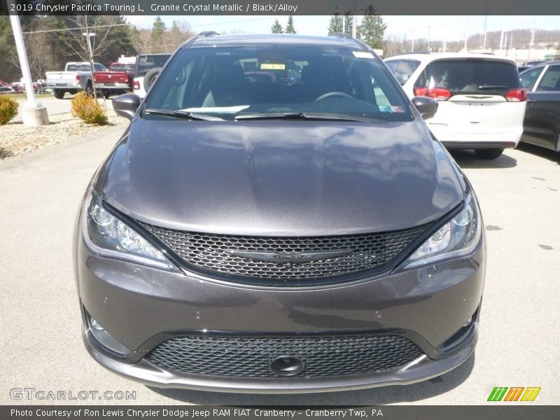 Granite Crystal Metallic / Black/Alloy 2019 Chrysler Pacifica Touring L