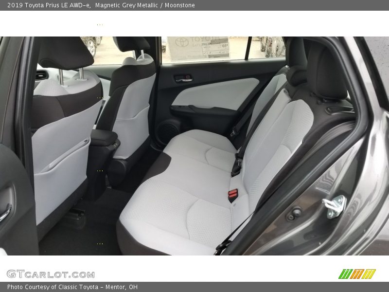 Magnetic Grey Metallic / Moonstone 2019 Toyota Prius LE AWD-e