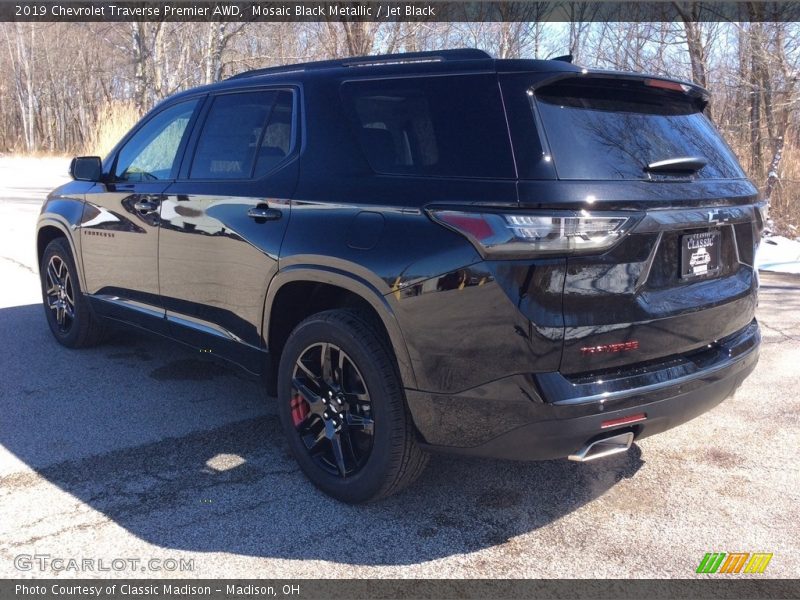 Mosaic Black Metallic / Jet Black 2019 Chevrolet Traverse Premier AWD