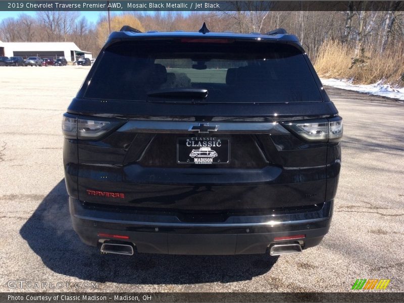 Mosaic Black Metallic / Jet Black 2019 Chevrolet Traverse Premier AWD