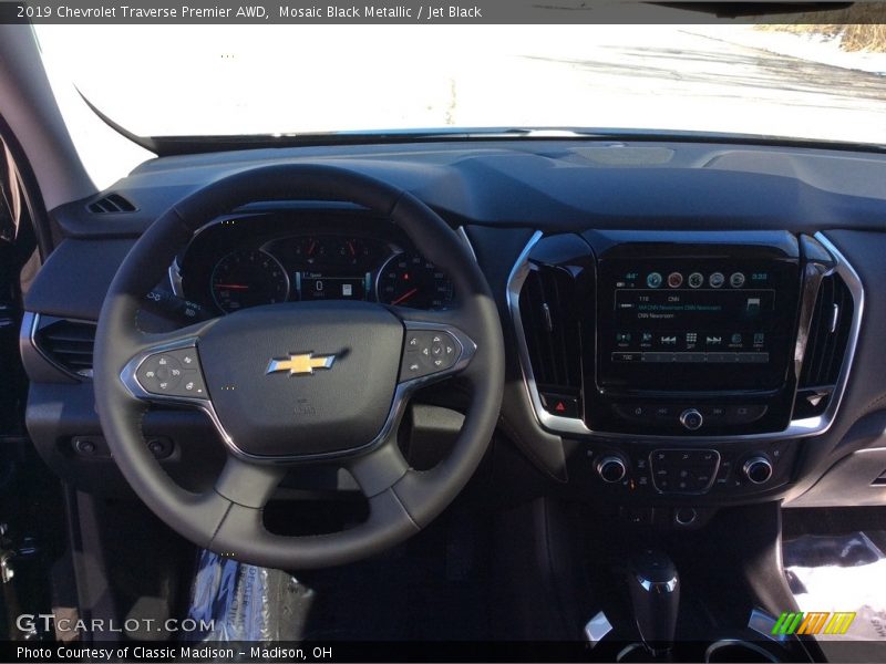 Mosaic Black Metallic / Jet Black 2019 Chevrolet Traverse Premier AWD