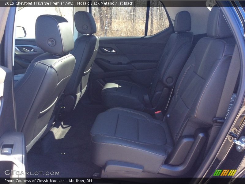 Mosaic Black Metallic / Jet Black 2019 Chevrolet Traverse Premier AWD