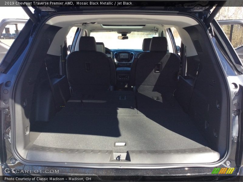 Mosaic Black Metallic / Jet Black 2019 Chevrolet Traverse Premier AWD