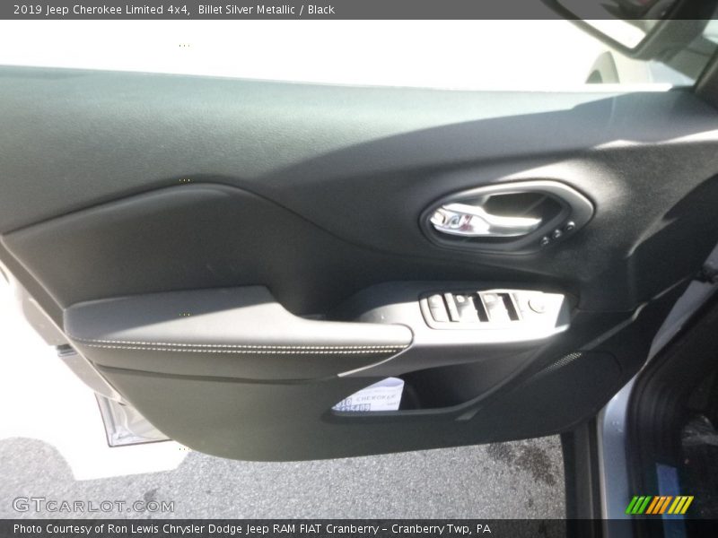 Billet Silver Metallic / Black 2019 Jeep Cherokee Limited 4x4