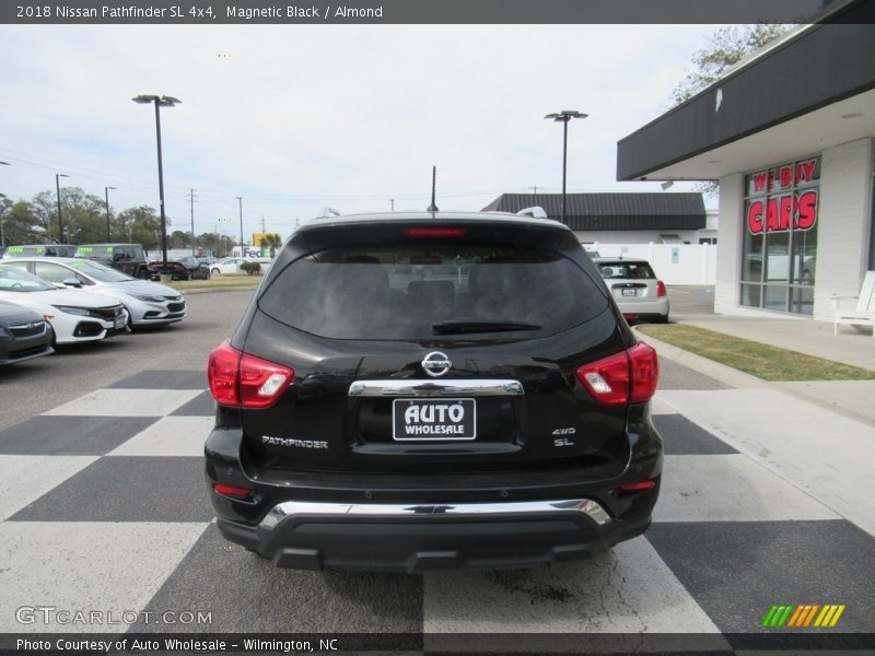 Magnetic Black / Almond 2018 Nissan Pathfinder SL 4x4