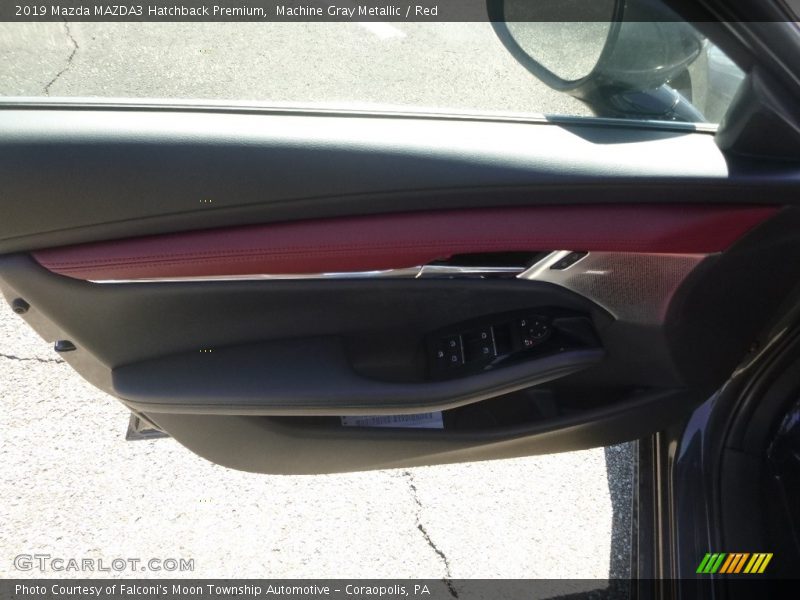 Machine Gray Metallic / Red 2019 Mazda MAZDA3 Hatchback Premium