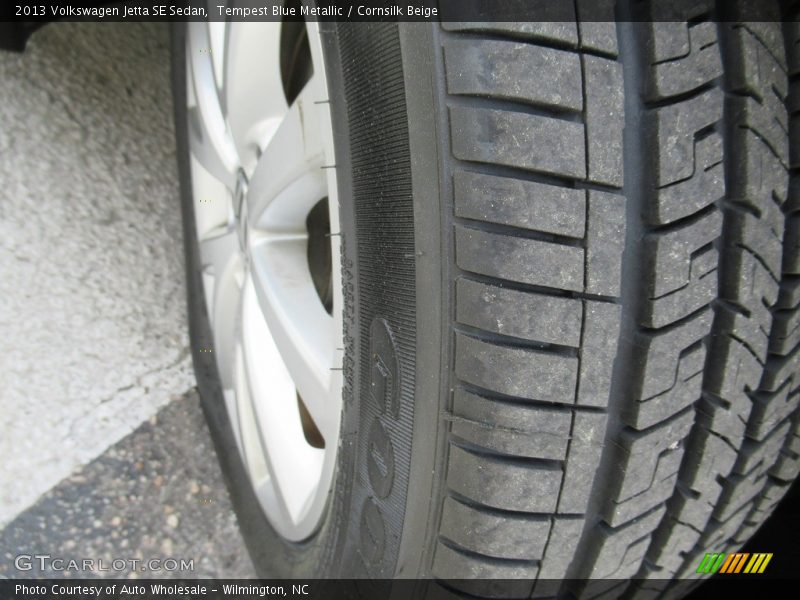 Tempest Blue Metallic / Cornsilk Beige 2013 Volkswagen Jetta SE Sedan