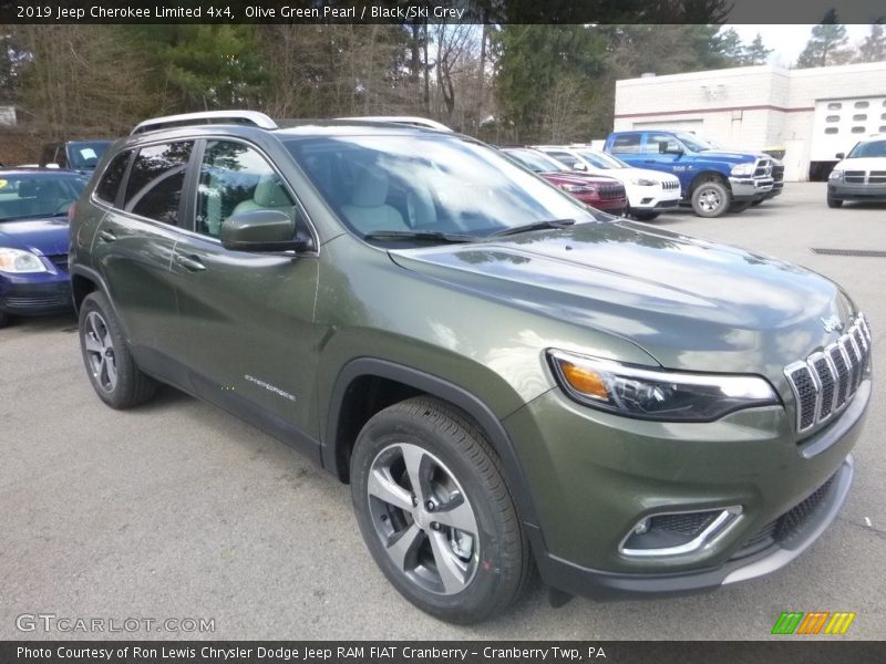 Olive Green Pearl / Black/Ski Grey 2019 Jeep Cherokee Limited 4x4