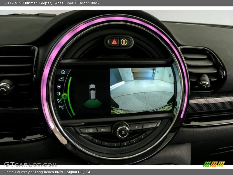 White Silver / Carbon Black 2019 Mini Clubman Cooper