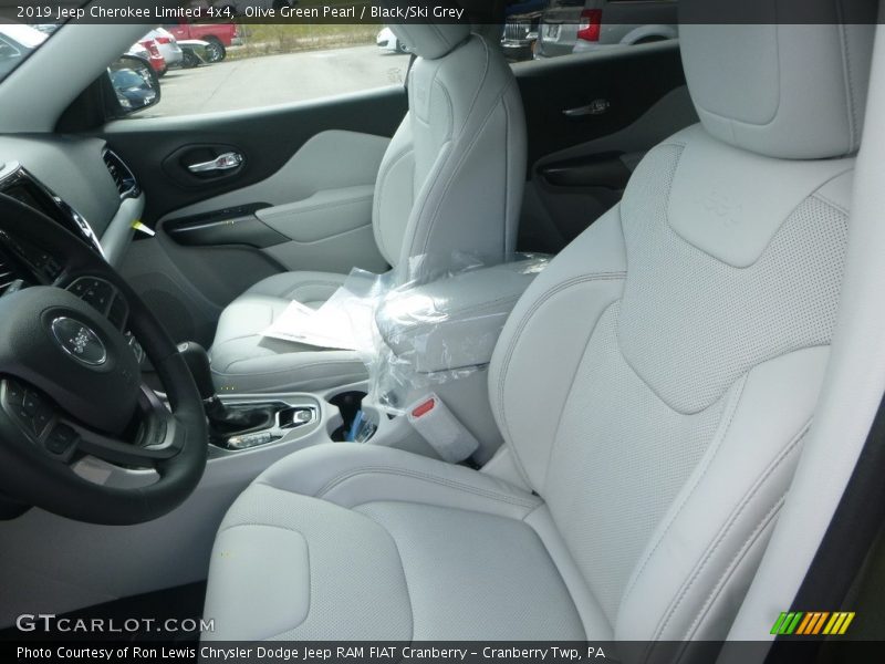 Olive Green Pearl / Black/Ski Grey 2019 Jeep Cherokee Limited 4x4
