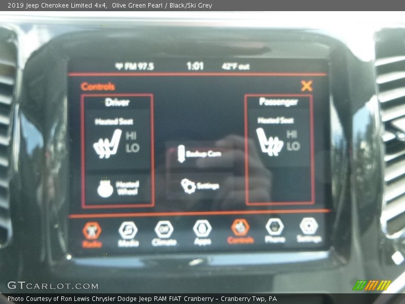 Olive Green Pearl / Black/Ski Grey 2019 Jeep Cherokee Limited 4x4