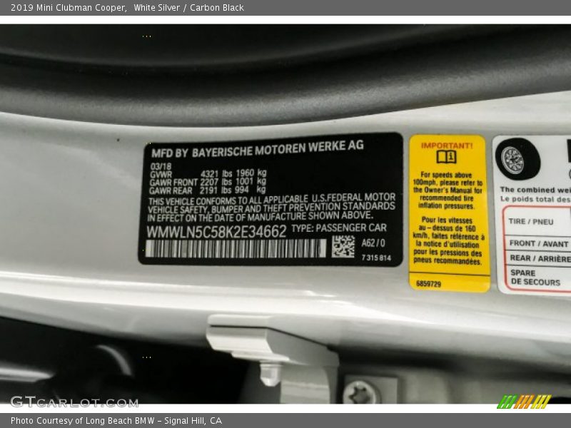 White Silver / Carbon Black 2019 Mini Clubman Cooper