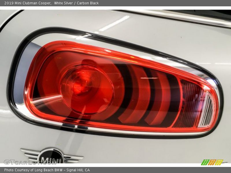 White Silver / Carbon Black 2019 Mini Clubman Cooper