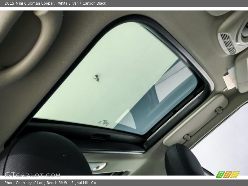 White Silver / Carbon Black 2019 Mini Clubman Cooper